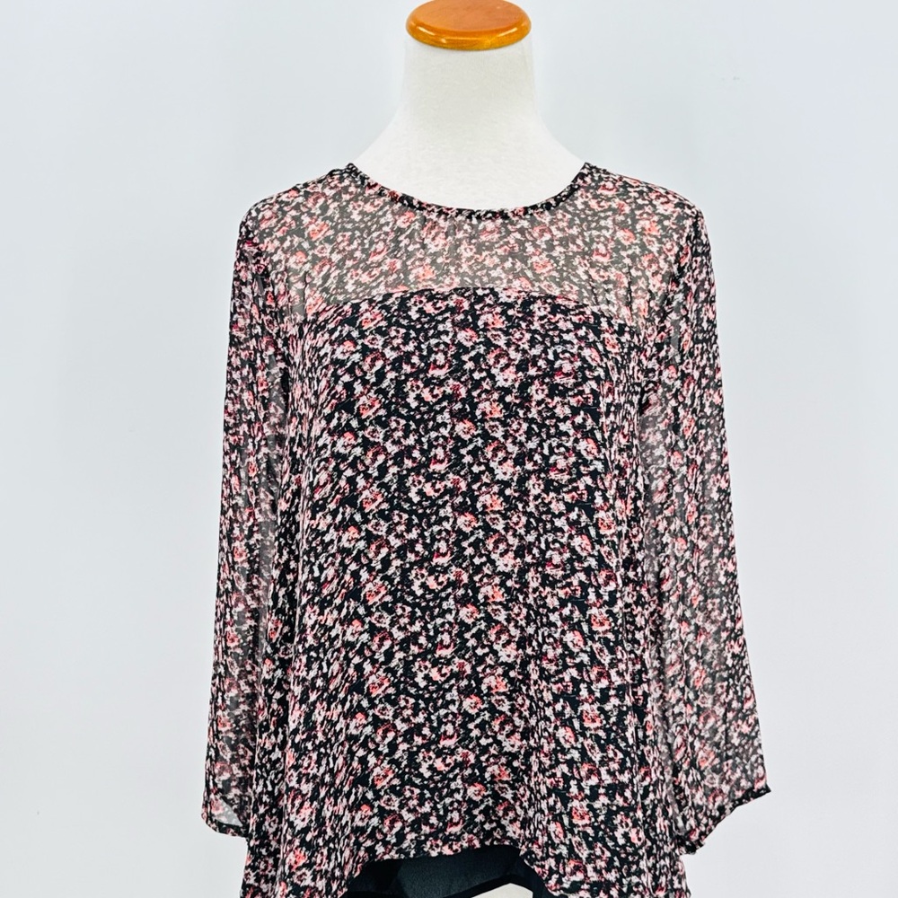 Black Rainn Floral Blouse Size Small